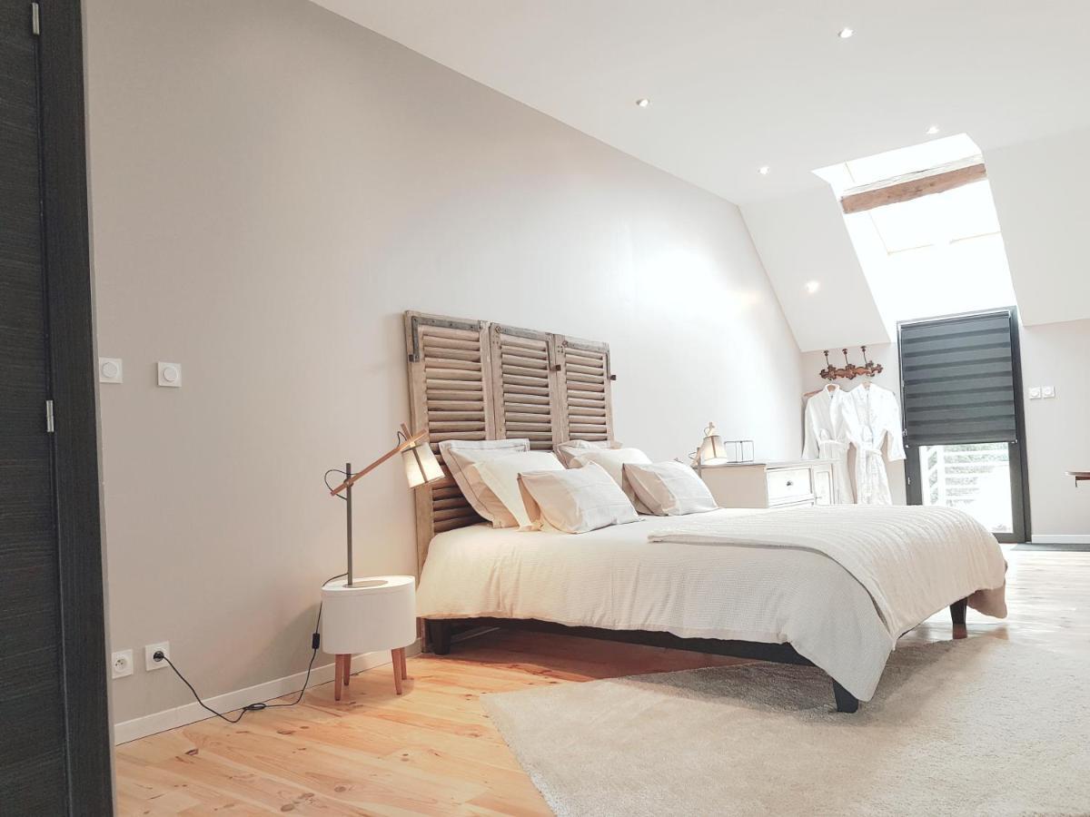 Domaine Du Bois Chaumet Bed & Breakfast Couzon ภายนอก รูปภาพ